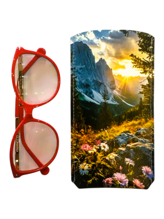 Чехол для очков "Рассвет в горах"